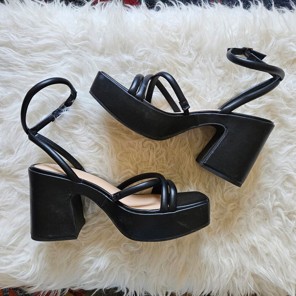 Wild Fable Wide Platform Heels Size 10